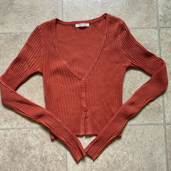 Tilly’s Full Tilt Cropped Burnt Orange Button Up Sweater - Picture 3 of 5